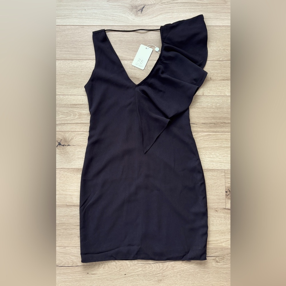Chic One-Shoulder Black Dress
